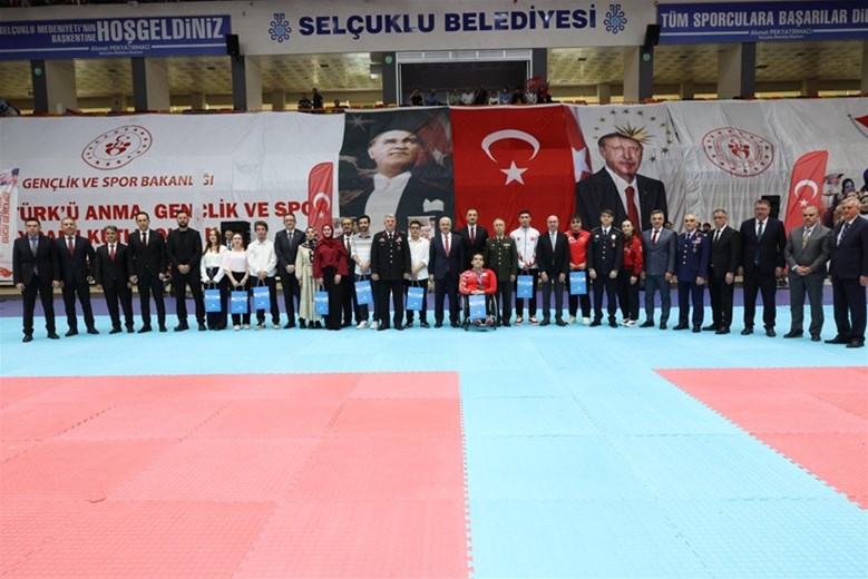 19 MAYIS ATATÜRK’Ü ANMA, GENÇLİK VE SPOR BAYRAMIMIZI COŞKUYLA KUTLADIK