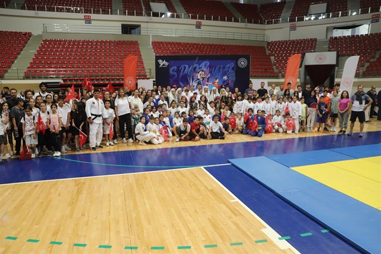 GSB SPOR OKULLARI VE GSB ENGELSİZ SPOR OKULLARININ AÇILIŞ TÖRENİ GERÇEKLEŞTİRİLDİ
