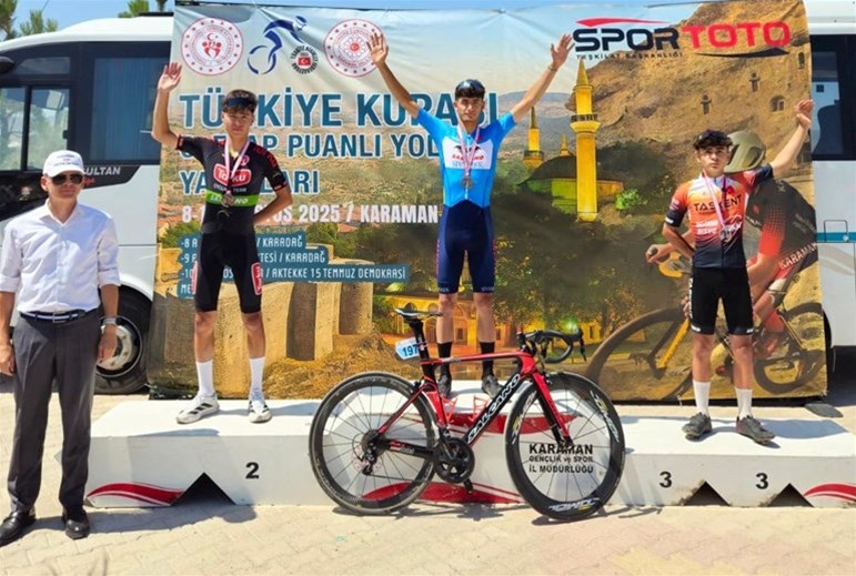 TÜRKİYE KUPASI PUANLI BİSİKLET YOL YARIŞLARI’NDA KONYA RÜZGARI